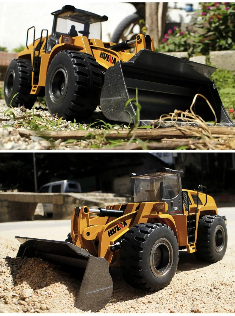 Huina 1583 - 1:14 24CH RC Wheel Loader, Semi-Alloy Construction Vehicle with 2.4GHz Remote Control, Working Metal Bucket and Loader Arm, LED Lights, Sound Effects, Rechargeable Battery Included description image 5