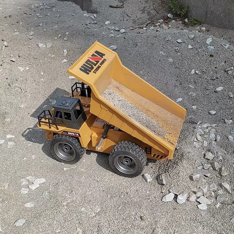 Huina 1534 - 1:18 RC Alloy Engineering Dump Truck Remote Control Semi-alloy Model Outdoor Gift RC Truck Toys