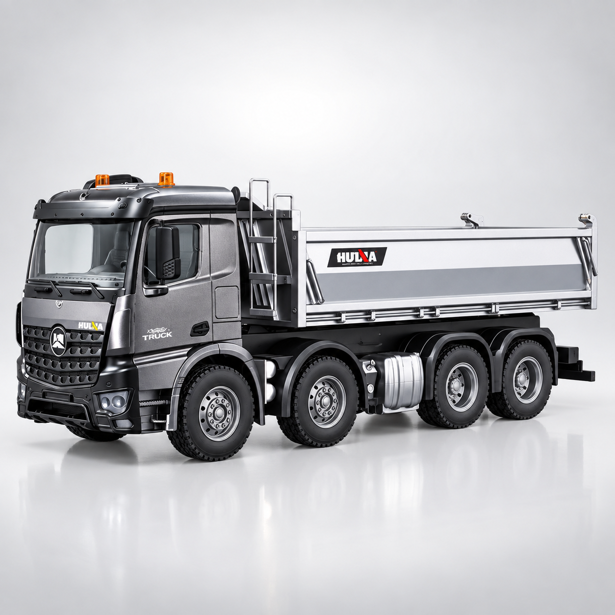 Huina 1536PRO 1/14 Scale Alloy Metal Remote Control RC Dump Truck 12 Channels Ready-to-Go 25m Control Range Realistic Unloading