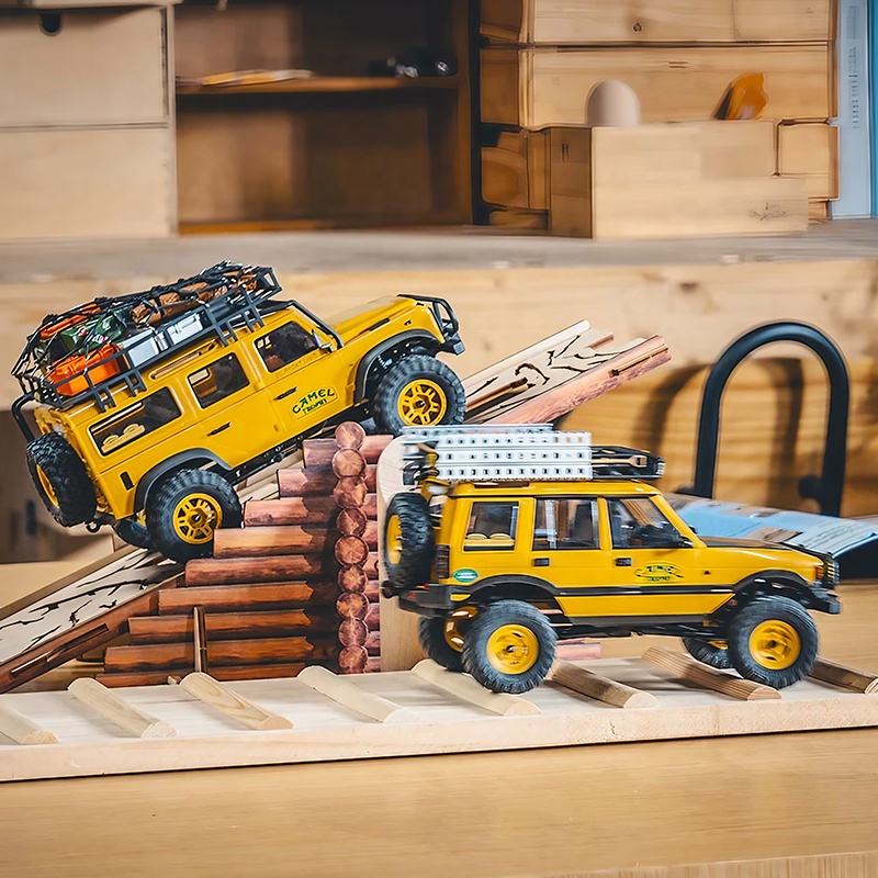 FMS FCX24M - 1:24 Land Rover Range Rover Camel Trophy RC Crawler, 4WD, ABS Hard Body, 050 35T Brushed Motor, 2-Speed Transmission, Metal Chassis Rails, Oil-Filled Shocks, 2.4GHz Radio, 2S Battery